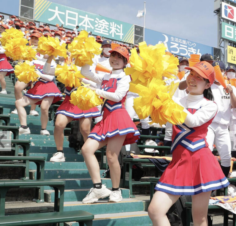 動画 甲子園 きつねダンス が可愛すぎる 北海道 札幌大谷チアとマネージャーに熱視線 22年夏高校野球 動画 甲子園 きつねダンス が可愛すぎる 北海道 札幌大谷チアとマネージャーに熱視線 22年夏高校野球