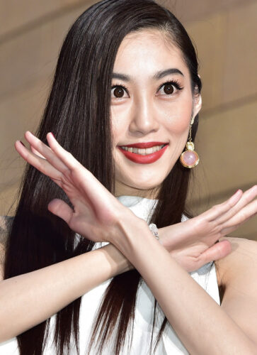 末延麻裕子