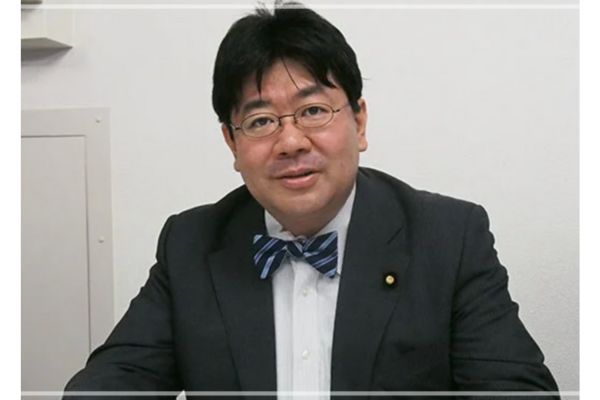 山田太郎